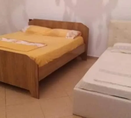 Vlora Apartments شقة