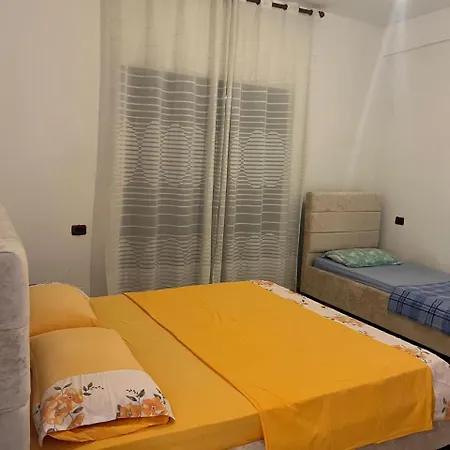 شقة Vlora Apartments فلورا