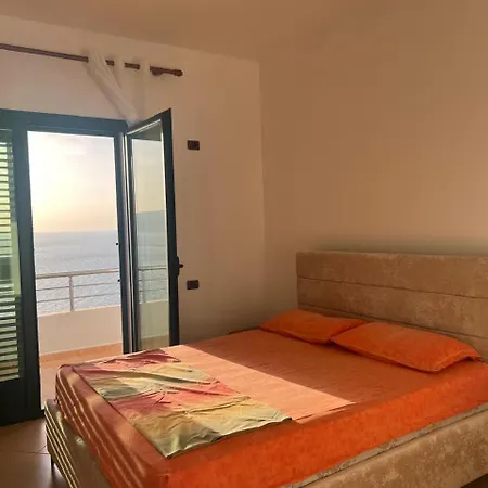 Vlora Apartments شقة فلورا