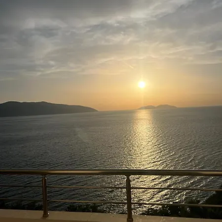 Vlora Apartments شقة فلورا