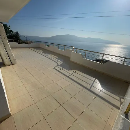 Vlora Apartments شقة *